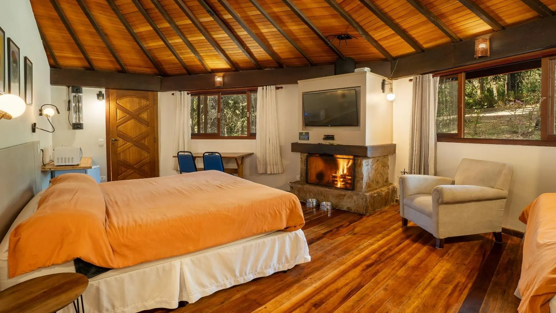 Surya-Pan Hotel Refugio Кампус-ду-Жордау