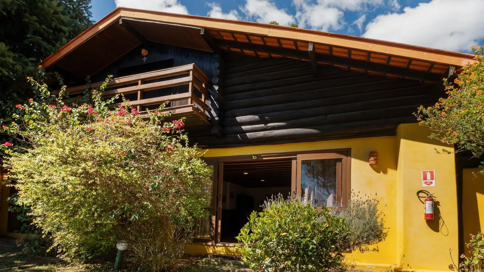 Surya-Pan Hotel Refugio  Кампус-ду-Жордау